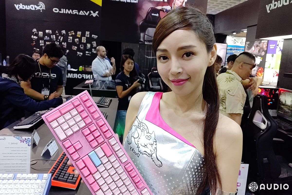 COMPUTEX 2018台北国际电脑展：Showgirl美女图赏大放送-我爱音频网