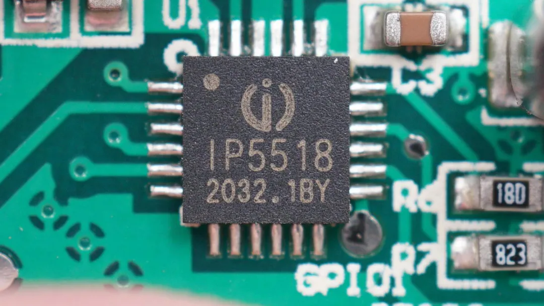 英集芯推出内置MCU的TWS耳机电源管理芯片IP5518-我爱音频网