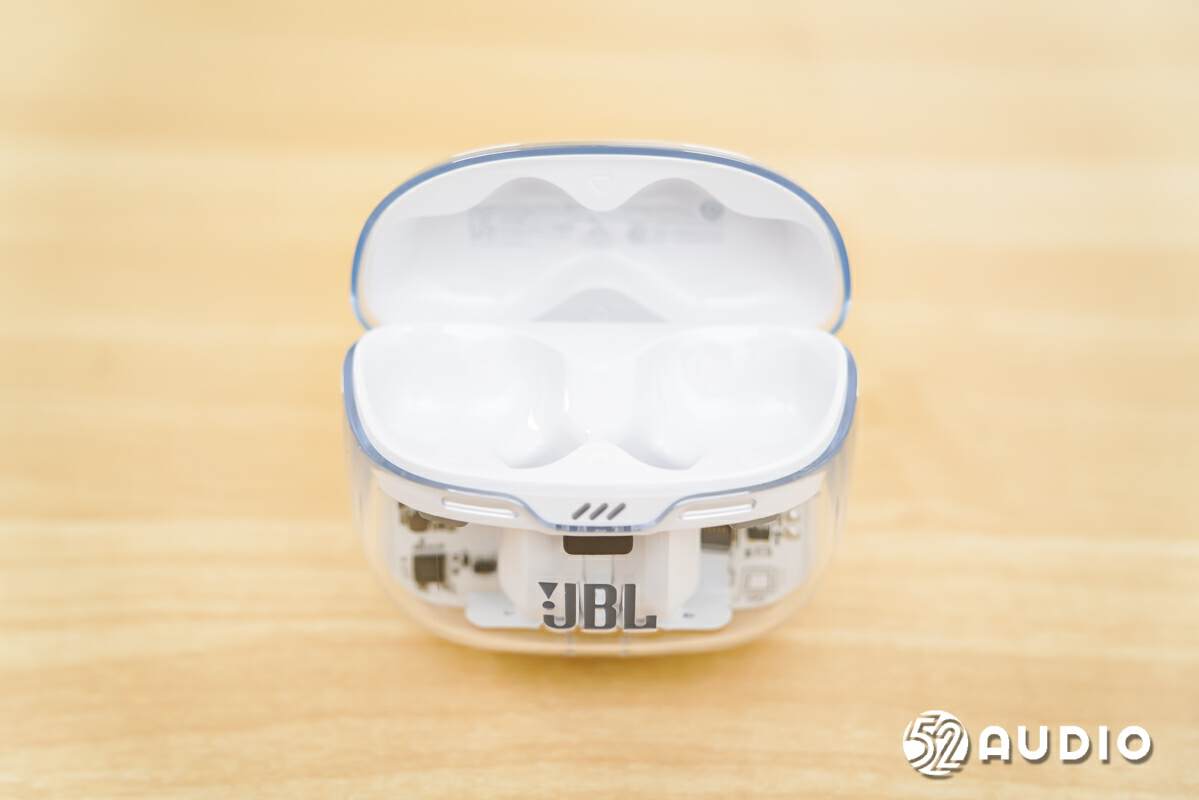 JBL Tune Beam琉璃荚评测：透明机身设计，48小时超长续航-我爱音频网